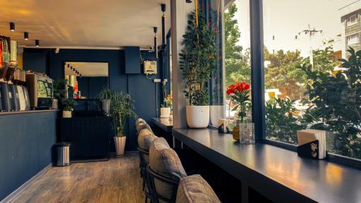 عکس کافه قهوه باز