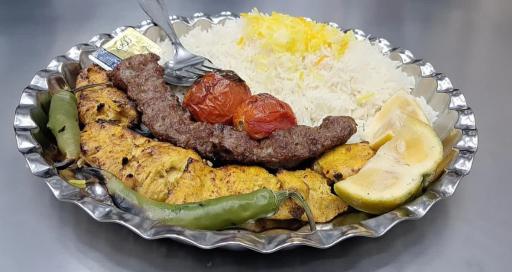 عکس تهیه غذای پاک 