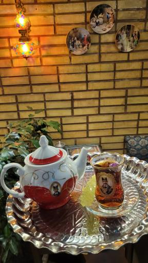 عکس سفره خانه حافظیه