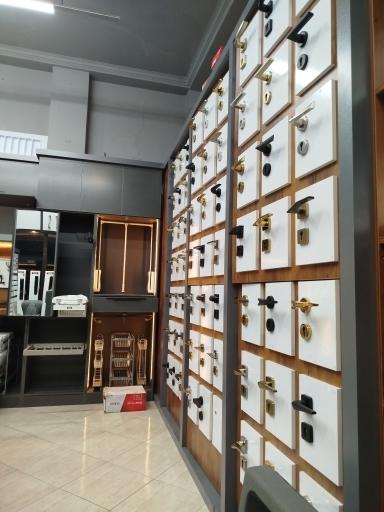 عکس گالری تیام 