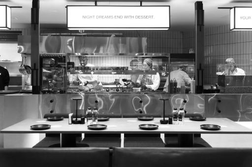 عکس کافه AM:PM