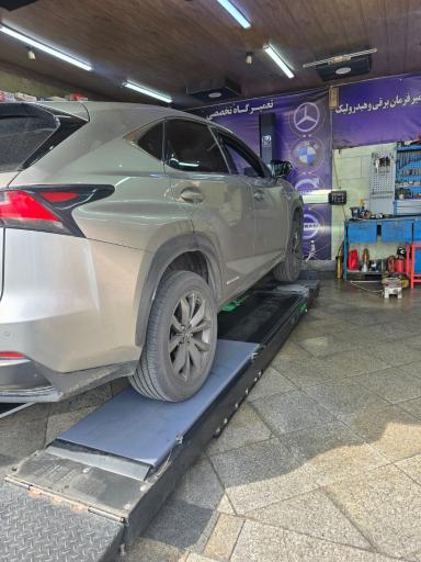 عکس کلینیک تخصصی کوروش میزان فرمان با دستگاه سه بعدی