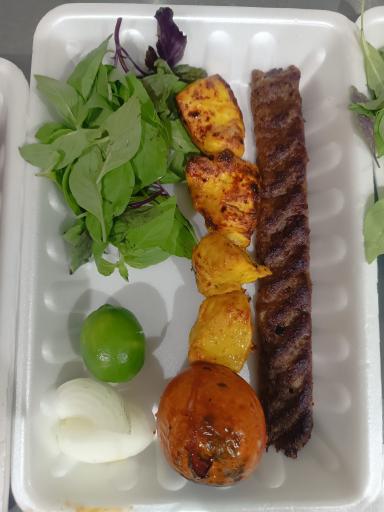 عکس چلوکبابی چلچله