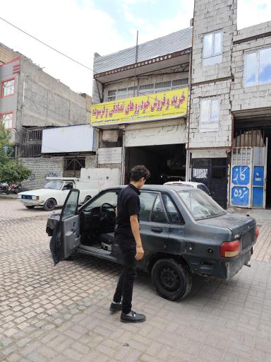 عکس  خودرو تصادفی فرسوده  لوازم فرسوده