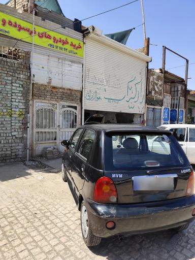 عکس  خودرو تصادفی فرسوده  لوازم فرسوده