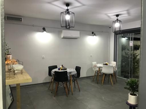 عکس کافه کبابی عینی 