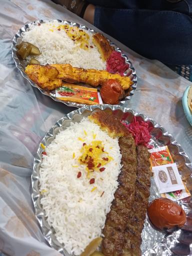 عکس سالن غذا خوری قائم (عج)