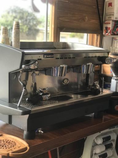 عکس شیک مارکت انتظاری