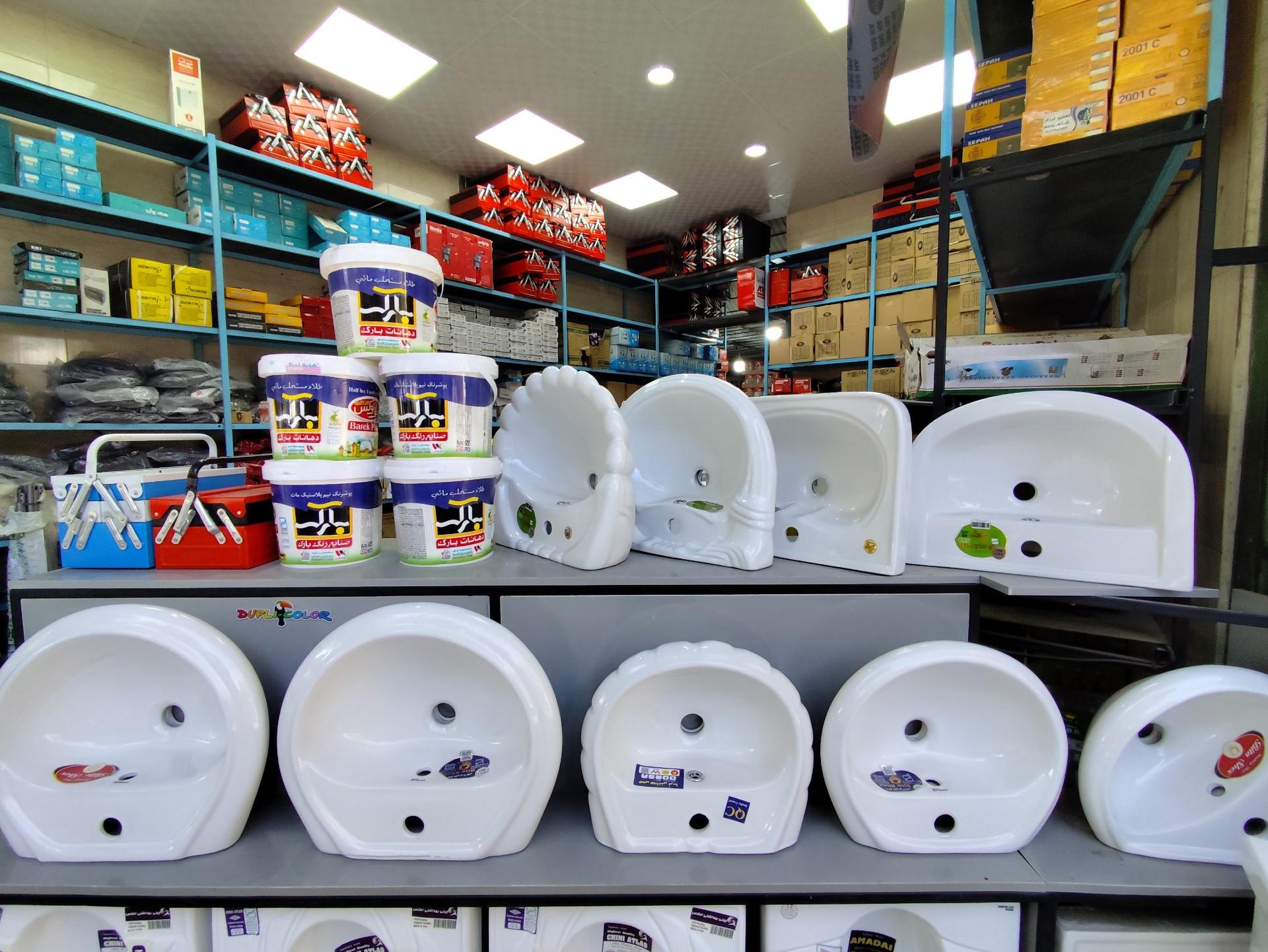 عکس رنگ و ابزار شفیع پور