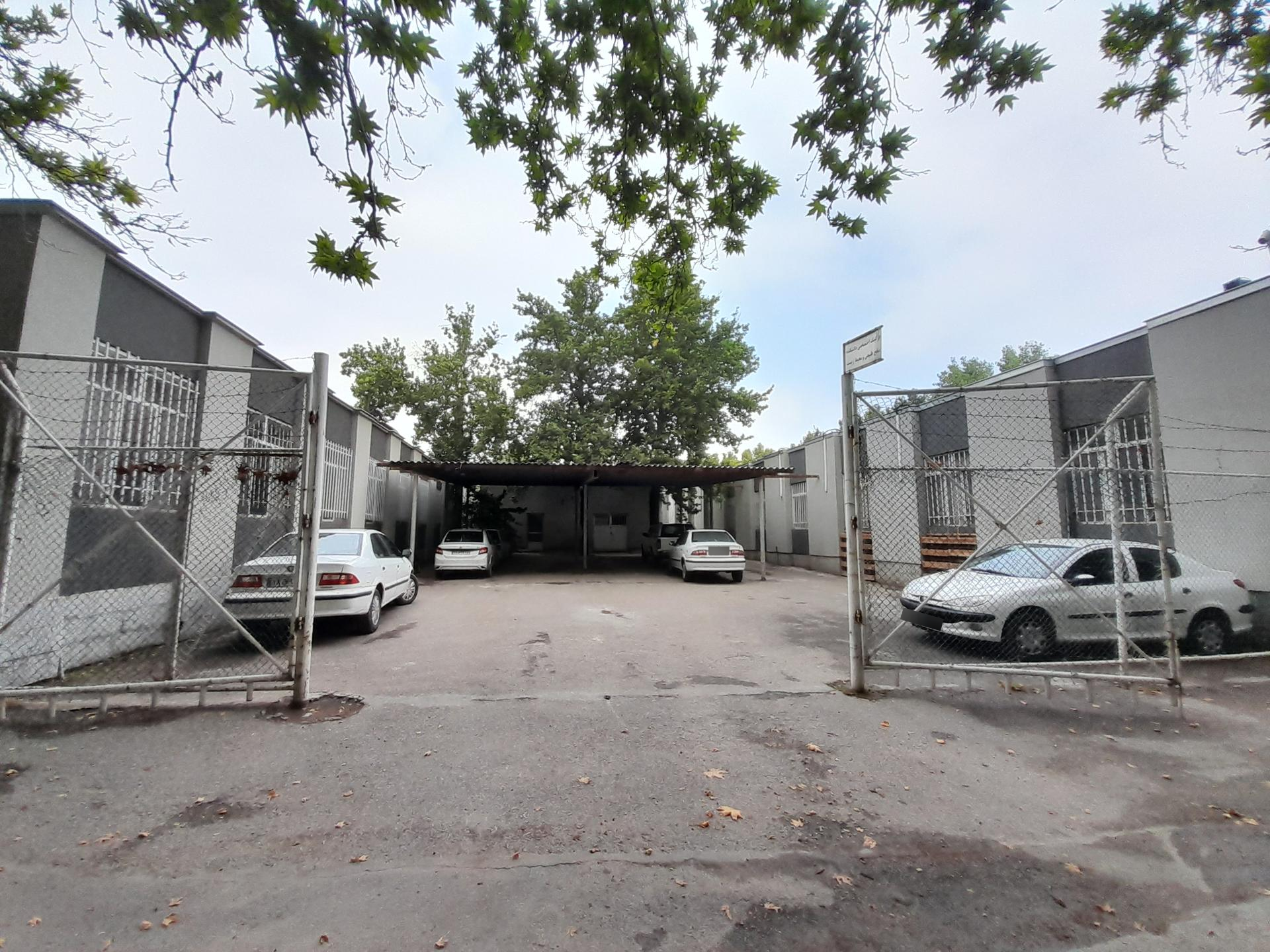 عکس پارکینگ اختصاصی