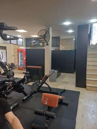 عکس باشگاه بدنسازی تکنیک