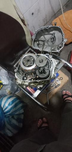 عکس تعمیرات تخصصی موتورسیکلت استادعظیم 