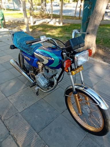 عکس فروشگاه موتومیکس