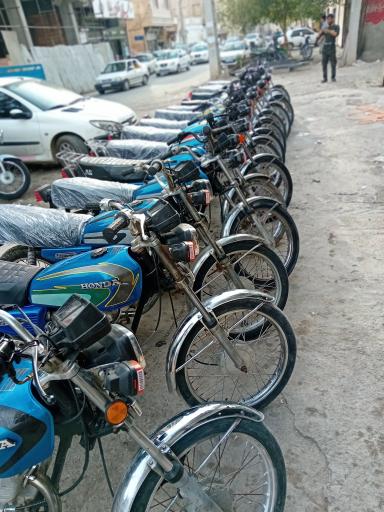 عکس فروشگاه موتومیکس