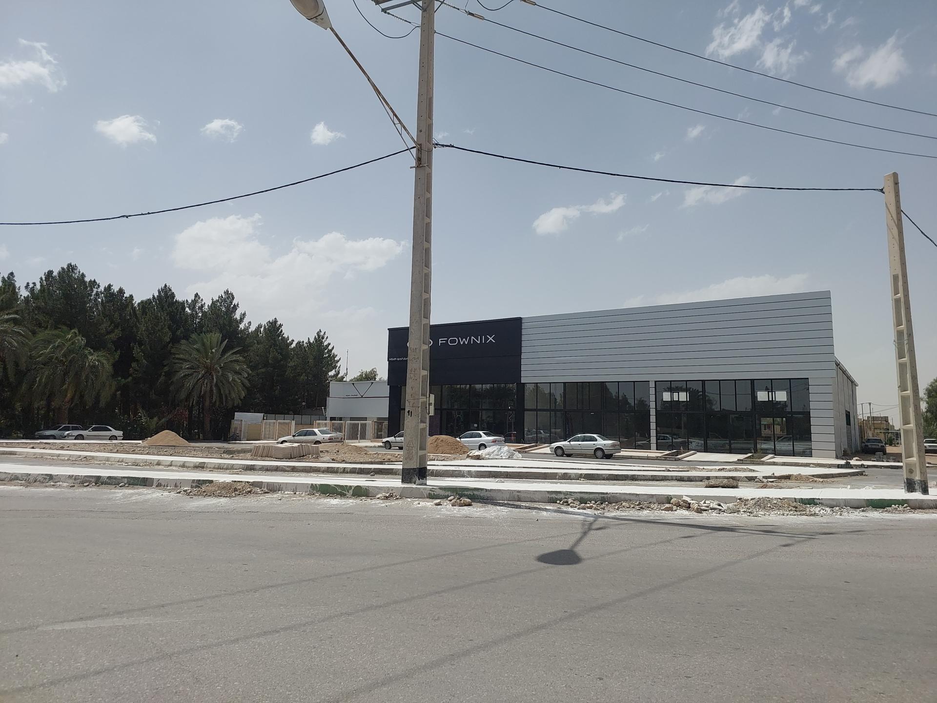 عکس نمایندگی 381 مدیران خودرو عابدزاده (فونیکس)