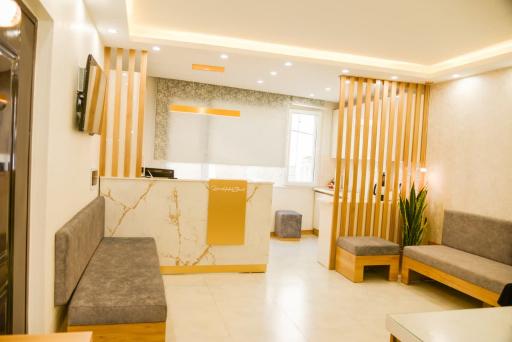 عکس کلینیک پوست و مو ریحانه النبی