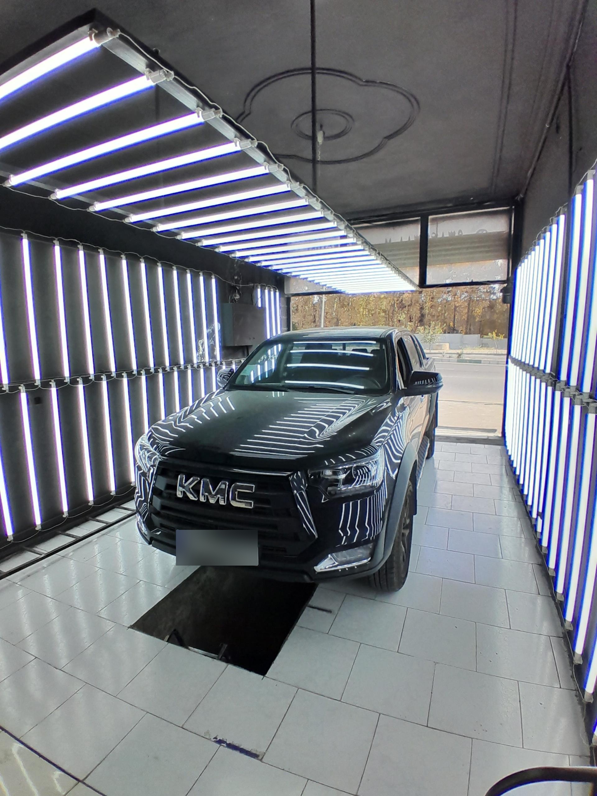 عکس کارشناسی تشخیص رنگ خودرو صادقی 