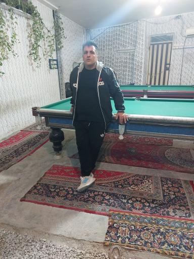 عکس سفره خانه و بیلیارد علی مطلا