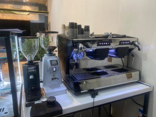 عکس کافه قهوستون