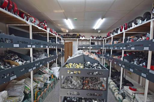 عکس فروشگاه چرخ پارس