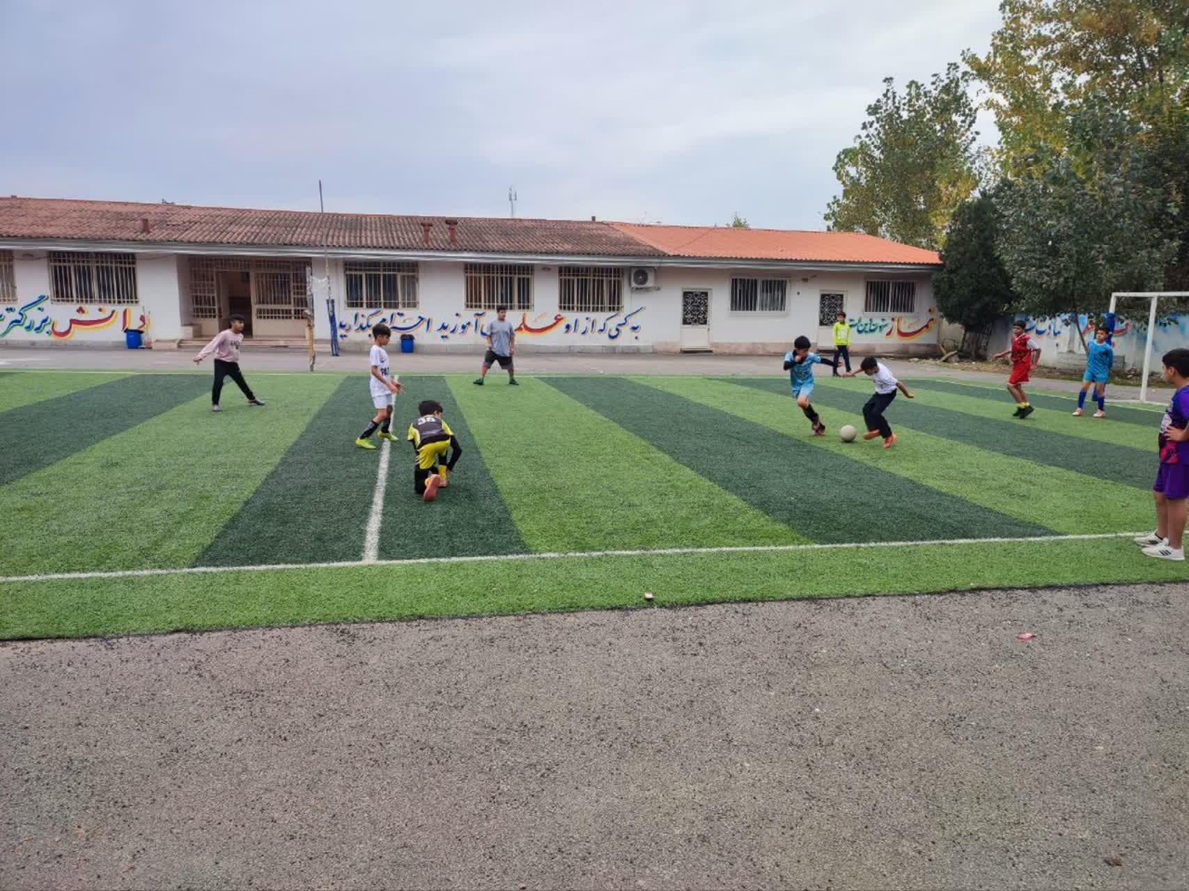 عکس دبیرستان پسرانه شهید ولی الله حیدری