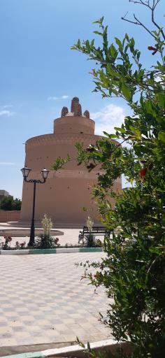 عکس برج کبوتر شاپورآباد