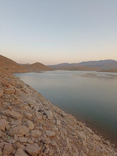 عکس دریاچه سد اکباتان
