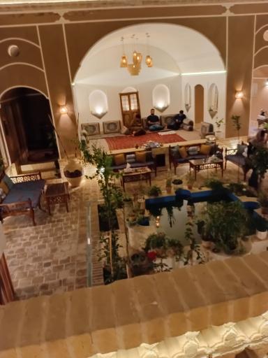 عکس کافه بومگردی آنیژ