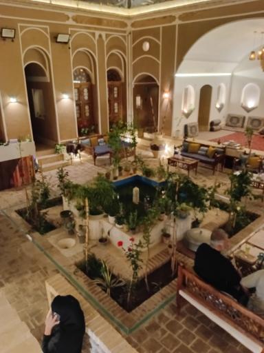 عکس کافه بومگردی آنیژ