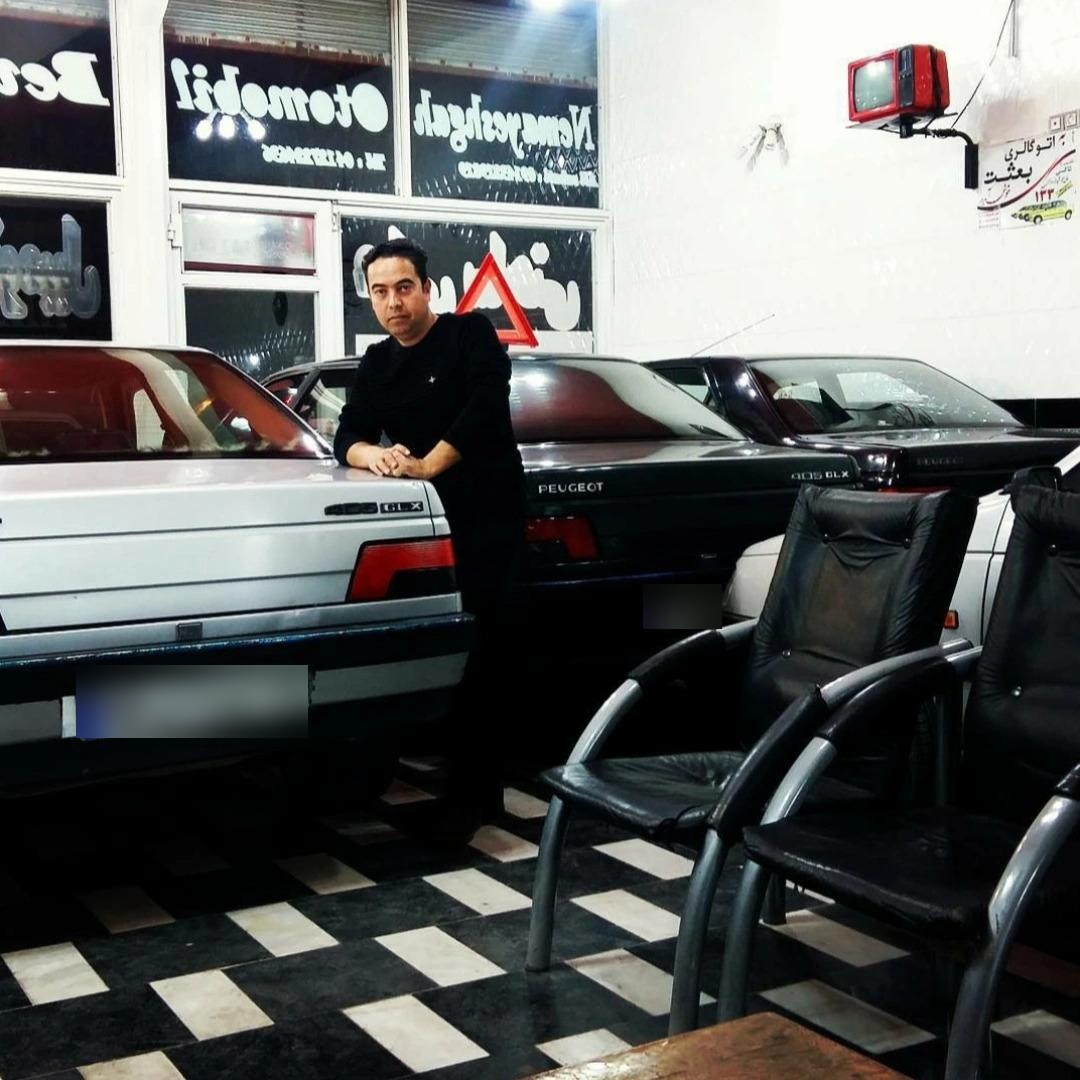 عکس نمایشگاه اتومبیل علی ساحتی (بعثت)