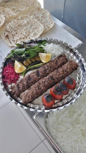 عکس کباب بناب خانواده