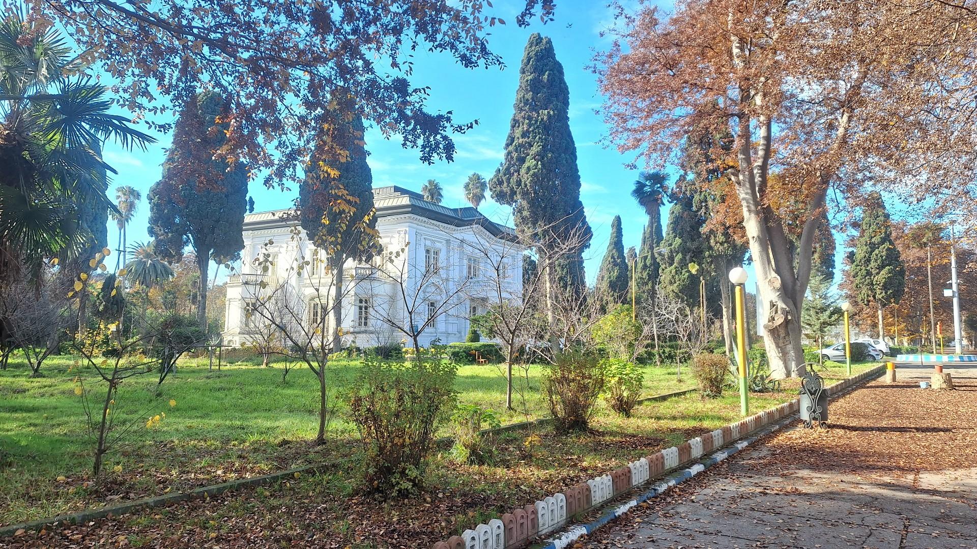 عکس دانشگاه علوم پزشکی و خدمات بهداشتی درمانی بابل