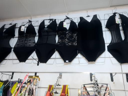 عکس تولیدی لباس زیر وصال