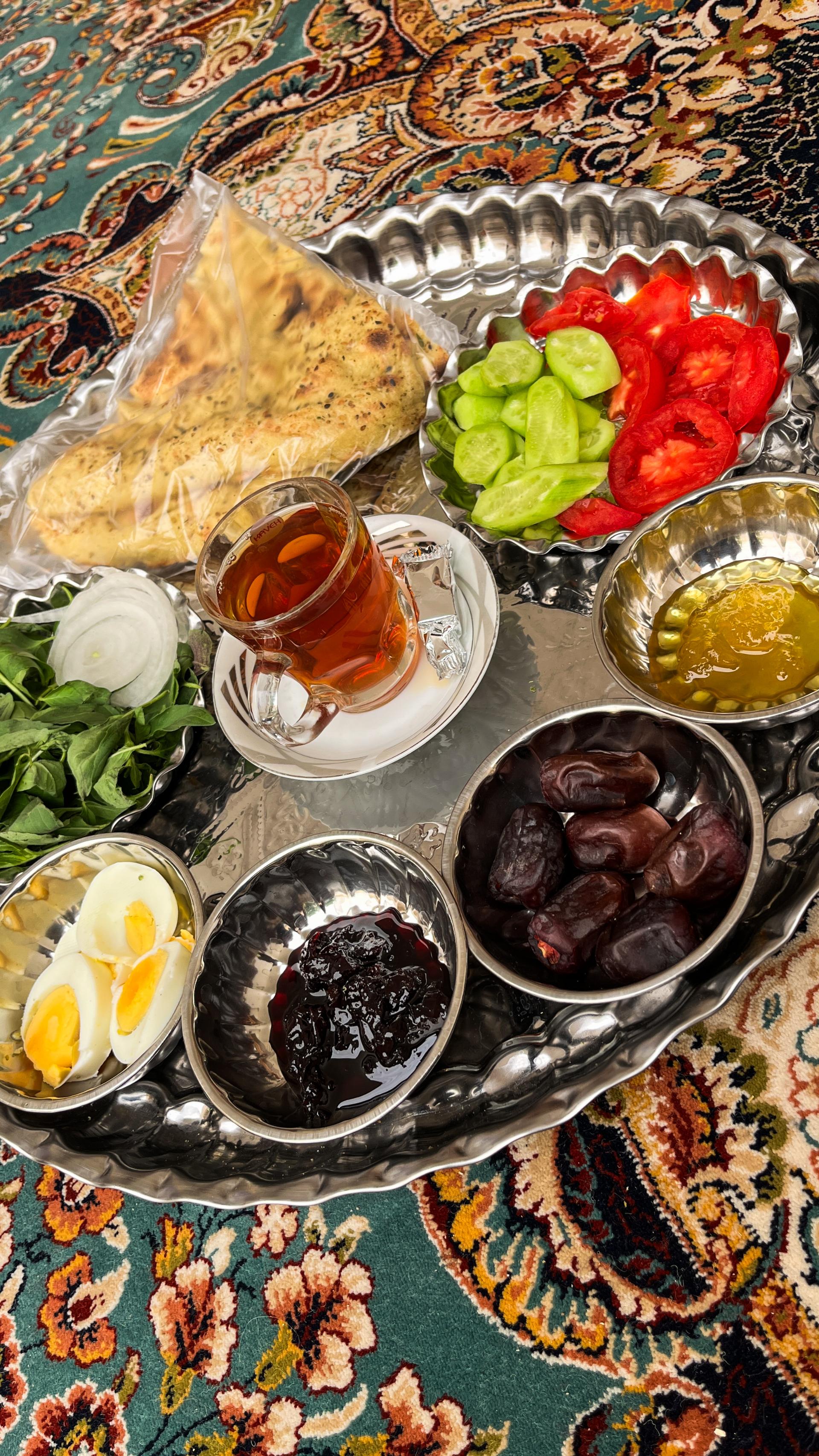 عکس کافه صبحانه عصرانه آبی بی