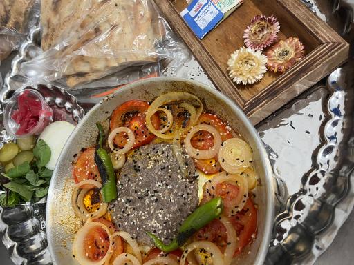 عکس کافه صبحانه عصرانه آبی بی