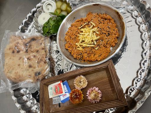 عکس کافه صبحانه عصرانه آبی بی