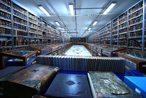 عکس کتابخانه آیت الله مرعشی نجفی