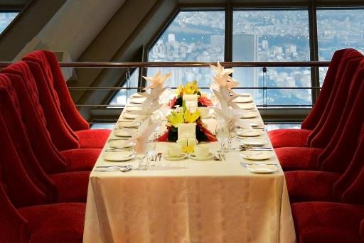 رستوران گردان برج میلاد