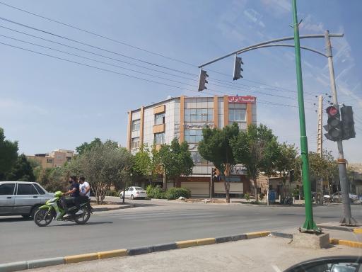 عکس بیمه ایران  نمایندگی میرعلایی