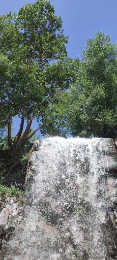 عکس آبشار گنجنامه