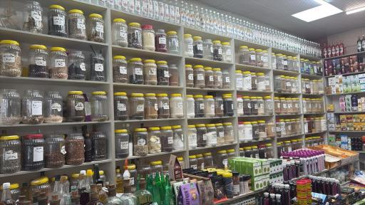 عکس عطاری نبات