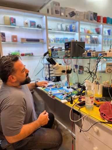 عکس کامپیوتر و لپتاپ پیشگامان فناوری