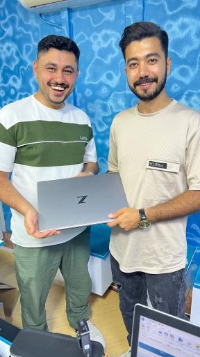 عکس کامپیوتر و لپتاپ پیشگامان فناوری