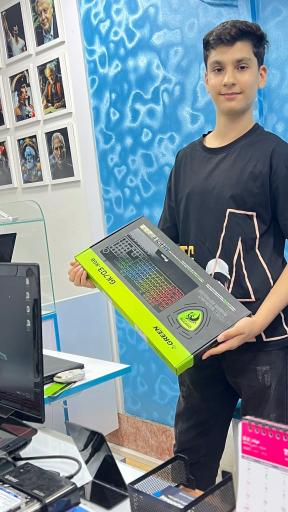 عکس کامپیوتر و لپتاپ پیشگامان فناوری