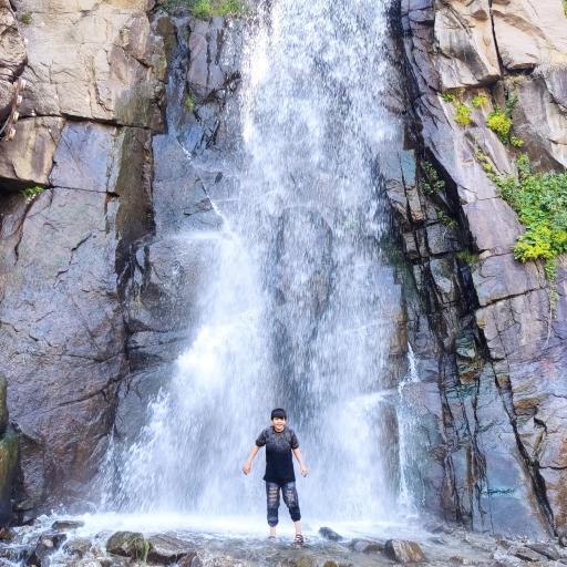 عکس آبشار گنجنامه