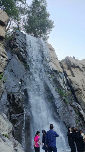 عکس آبشار گنجنامه