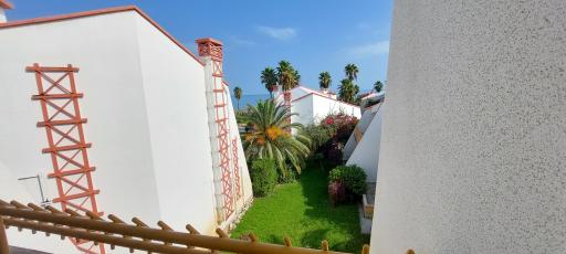 عکس هتل ساحلی شهر