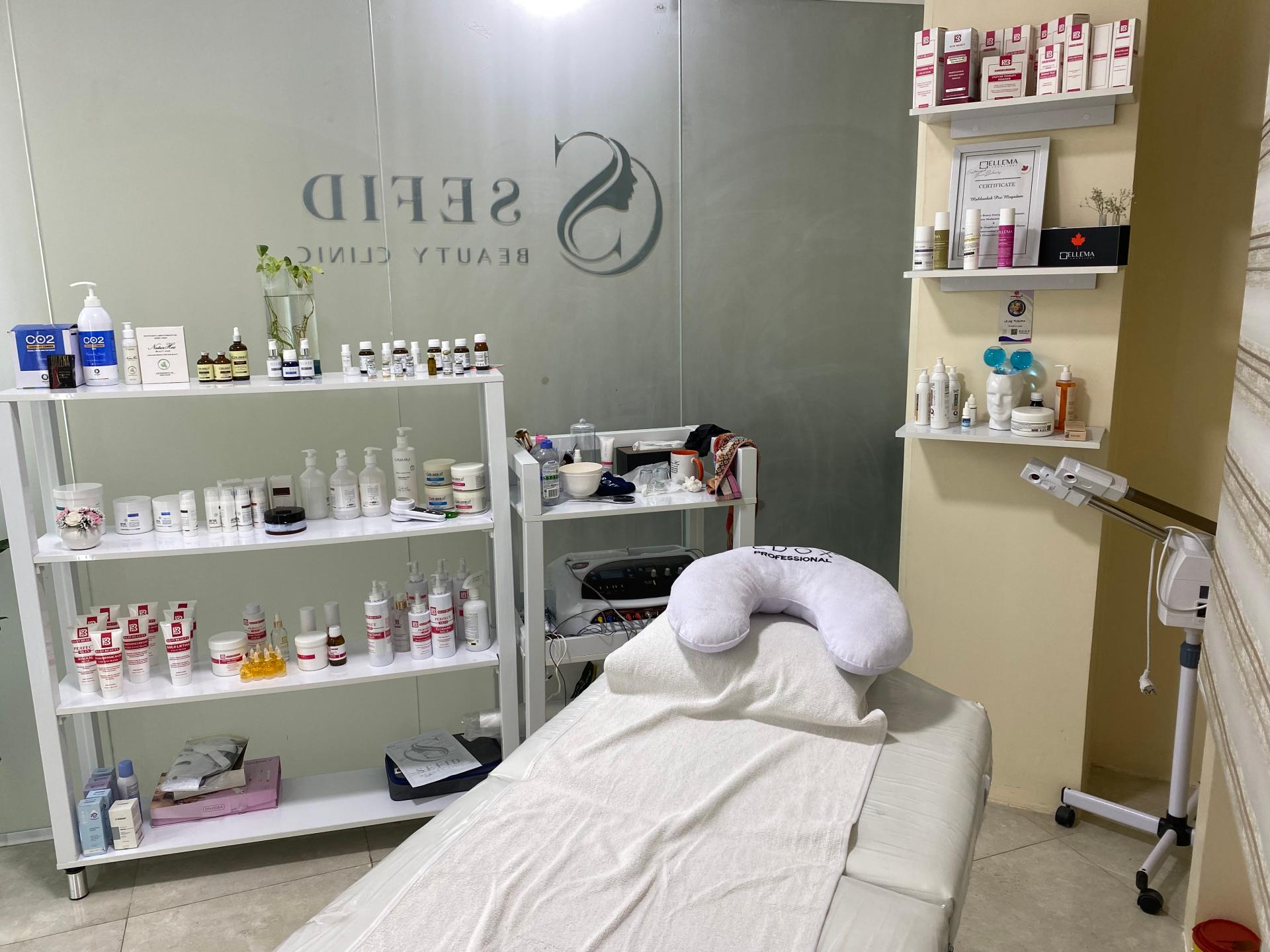 عکس کلینیک زیبایی سفید