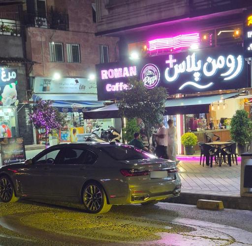 عکس کافه فست فود رومن پلاس