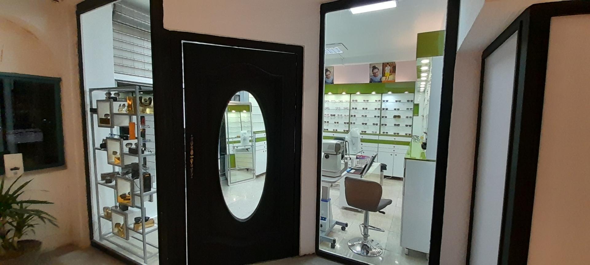 عکس بینایی سنجی و عینک راش